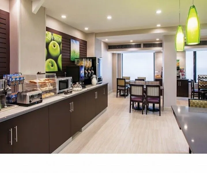 La Quinta By Wyndham New York City Central Park 3*,